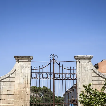 Feudo Bauly Szálloda 4*