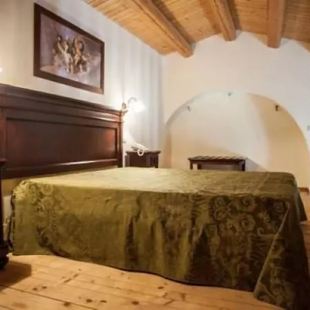 호텔 Feudo Bauly 4*